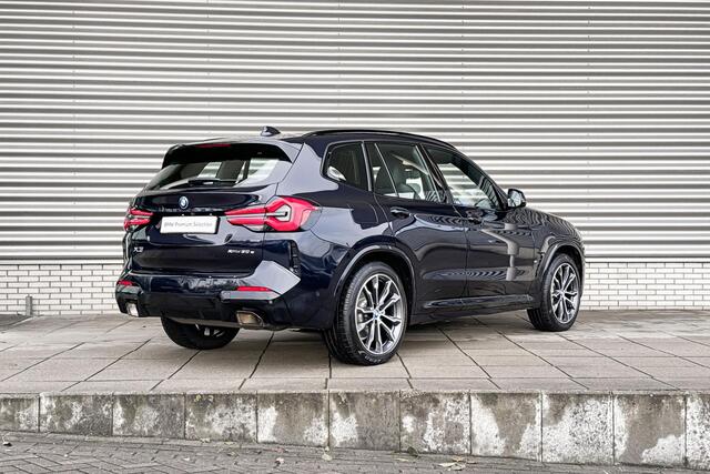 BMW X3 xDrive30e High Executive / M Sportpakket / Panoramadak / 20 Inch / Comfort Acces / Geluidsisolerende Ramen / Led Koplampen / Dimmende Binnen & Buitenspiegel / Driving Assistant / Hifi
