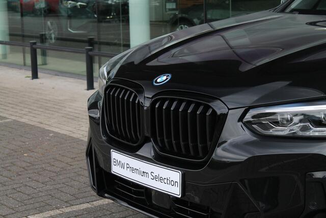 BMW X3 xDrive30e High Executive M Sport Automaat / Panoramadak / Active Cruise Control / Comfort Access / Gesture Control / Parking Assistant / Stoelverwarming / Live Cockpit Professional