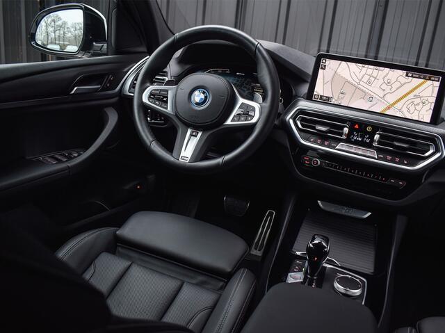 BMW X3 xDrive30e HIGH EXECUTIVE | M-SPORT | ACTIVE CRUISE | TREKHAAK | SHADOW-LINE | SPORT SEATS | CAMERA | DAB+ | HIFI SOUND | GESTURE CONTROL |