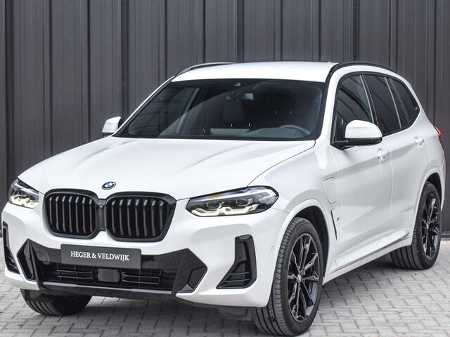BMW X3 xDrive30e HIGH EXECUTIVE | M-SPORT | ACTIVE CRUISE | TREKHAAK | SHADOW-LINE | SPORT SEATS | CAMERA | DAB+ | HIFI SOUND | GESTURE CONTROL |
