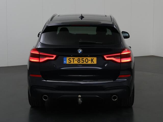 BMW X3 xDrive20i High Executive | M-Sport | Panoramadak | Trekhaak Elekt. Inklapbaar | Lederen Bekleding | Head Up | Navigatie | Parkeercamera | 2400kg Trekkracht |