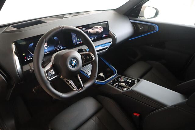 BMW X3 30e xDrive M Sportpakket Pro | Proffesional Pack | Premium Pack | 21'' LMV Jet Black