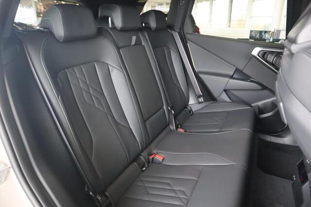 BMW X3 30e xDrive M Sportpakket Pro | Proffesional Pack | Premium Pack | 21'' LMV Jet Black