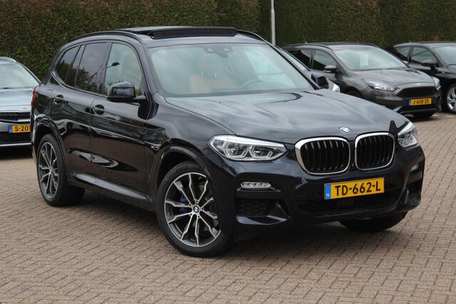BMW X3 xDrive30i High Exe. M Sport / Trekhaak / Panoramadak / 360Camera / Head-up / Keyless / 20'' / Leder / Navigatie / ACC / Dodehoek / DAB / Stoelverwarming