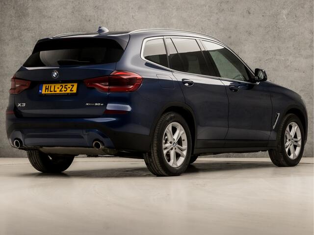 BMW X3 xDrive30e Sportline 293Pk Automaat (GROOT NAVI, M STUUR, DEALER ONDERHOUDEN, SFEERVERLICHTING, STUURWIEL VERWARMD, SPORTSTOELEN, GETINT GLAS, CRUISE, NIEUWE APK, NIEUWSTAAT)