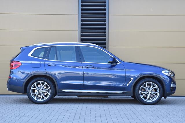 BMW X3 xDrive20i High Executive * X line * Head-up * Harman Kardon * Panorama dak * Sfeerverlichting * LED *