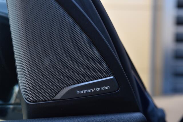 BMW X3 xDrive20i High Executive * X line * Head-up * Harman Kardon * Panorama dak * Sfeerverlichting * LED *