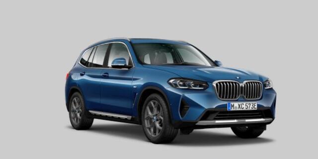 BMW X3 xDrive30e High Executive Trekhaak - Panoramadak - Parking/Driving Assistant - Comfort Access - Head up - Hifi - Elektrisch verwarmde/verstelbare stoelen - Ambiance verlichting - Geluiddempende zijruiten -
