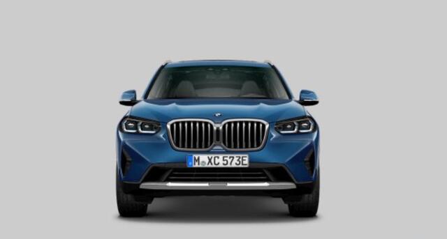 BMW X3 xDrive30e High Executive Trekhaak - Panoramadak - Parking/Driving Assistant - Comfort Access - Head up - Hifi - Elektrisch verwarmde/verstelbare stoelen - Ambiance verlichting - Geluiddempende zijruiten -