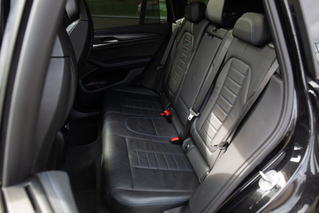 BMW X3 xDrive30e High Executive M-sport , Adap. cruise, Harman/Kardon, Pano dak, HUD, Keyless entry,