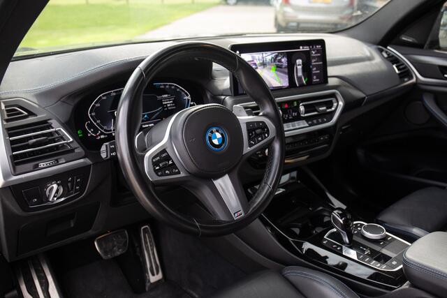 BMW X3 xDrive30e High Executive M-sport , Adap. cruise, Harman/Kardon, Pano dak, HUD, Keyless entry,