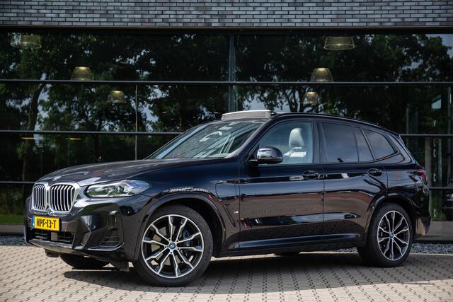 BMW X3 xDrive30e High Executive M-sport , Adap. cruise, Harman/Kardon, Pano dak, HUD, Keyless entry,
