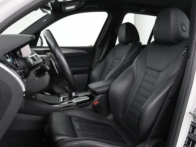 BMW X3 xDrive20i High Executive | M Sport | Leder | Stoelverwarming | Camera | Live Cockpit | Full LED | Sportstoelen | Navigatie | DAB