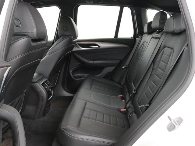 BMW X3 xDrive20i High Executive | M Sport | Leder | Stoelverwarming | Camera | Live Cockpit | Full LED | Sportstoelen | Navigatie | DAB