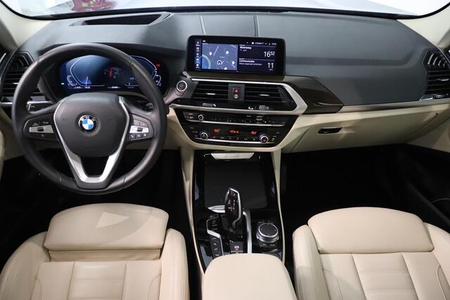 BMW X3 xDrive30e High Executive | Leder | 360 Camera | Electr stoelen | Head up display | Climate Control | Navigatie |