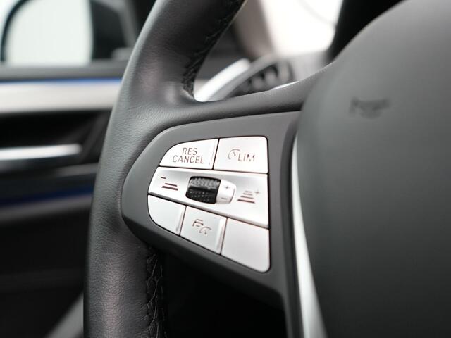 BMW X3 xDrive30e Luxury Line Plug In Hybrid 293pk PHEV | Trekhaak af Fabriek | Panodak | Adaptive Cruise | Lederen Sportstoelen Memory | 19"L.M | Sfeerverlichting | Keyless | Apple Carplay |