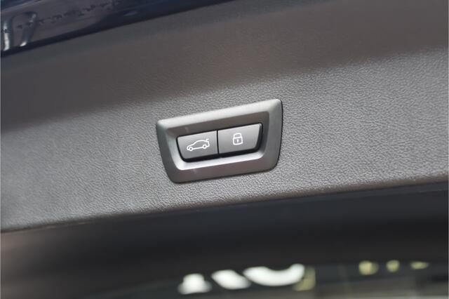 BMW X3 xDrive30e High M-Sport | M-Seats | H/K | Pano