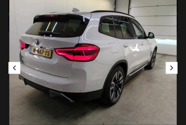 BMW X3 iX3 Executive 80 kWh | Panoramadak | NL-Auto | Camera |