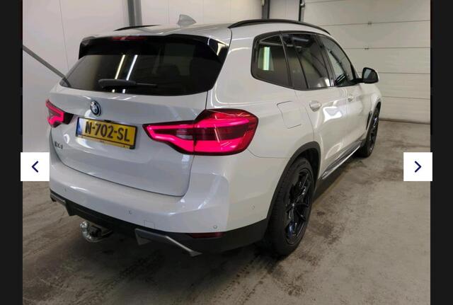BMW X3 iX3 High Executive 80 kWh | Panoramadak | Trekhaak | NL- Auto | Camera