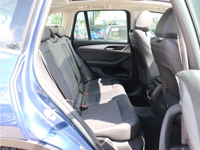 BMW X3 xDrive30e High Executive I Panoramadak I HarmanKardon I Keyless