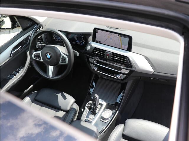 BMW X3 xDrive30e High Executive I Panoramadak I HarmanKardon I Keyless