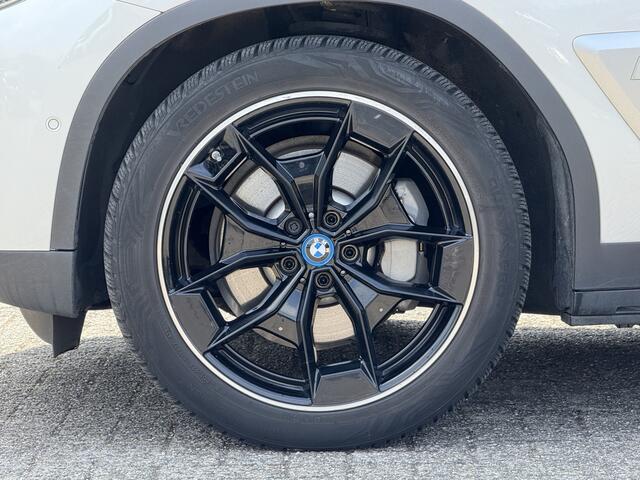 BMW X3 iX3 High Exe | Panorama | CoPilot | Harman/Kardon | Trekhaak | Head-Up | Adapt. Led