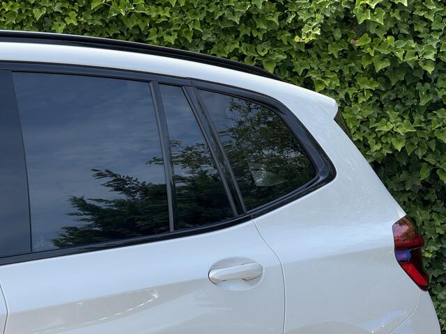BMW X3 iX3 High Exe | Panorama | CoPilot | Harman/Kardon | Trekhaak | Head-Up | Adapt. Led