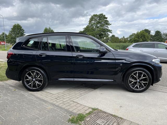 BMW X3 xDrive20d High Executive Mild hybride M-Sportpakket / Automaat / 190 PK / Stoelverw. / Apple Carplay - Android Auto / Camera / 19'' LMV /