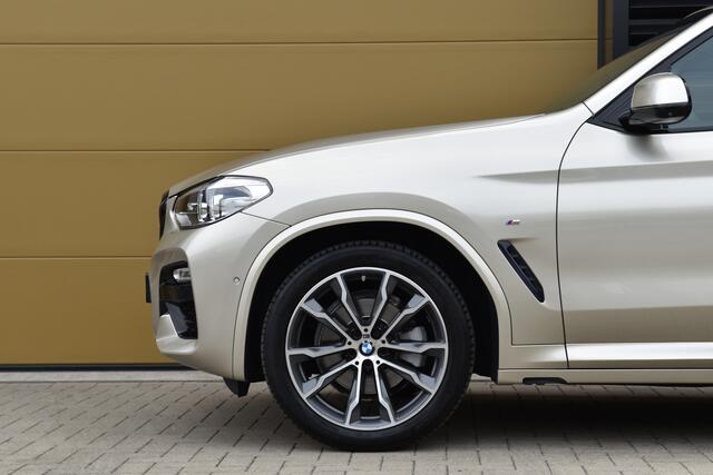 BMW X3 xDrive20i High Executive * M Sportpakket * Head-up * Trekhaak * 20 Inch * Keyless *