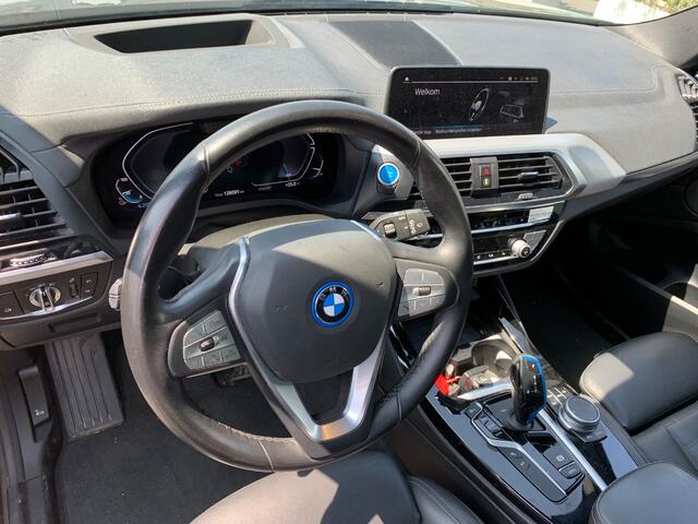 BMW X3 iX3 High Executive 80 kWh / Trekhaak / Panoramadak / 360Camera / Head-up / 20'' / Leder / Harman Kardon / Navigatie / Memory seats / Dodehoek / DAB / Stoelverwarming / Cruise Control Adaptief