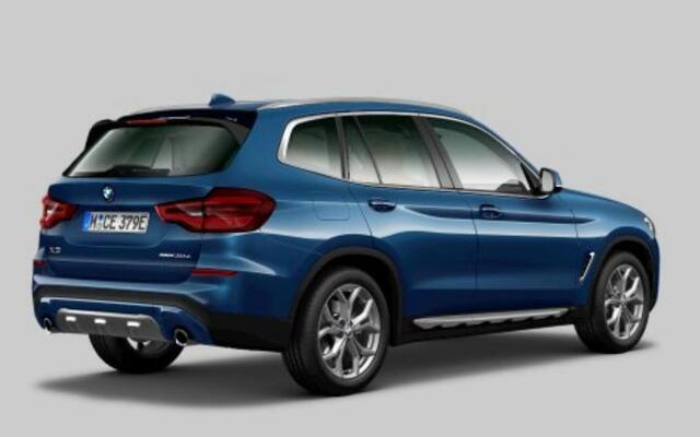 BMW X3 xDrive30e High Executive Luxury Line - Panoramadak - Comfort Access - Parking/Driving Assistant Plus - Grootlichtassistent - Elektrisch verwarmde voorstoelen - Head Up - Stuurwielrand verwarmd -