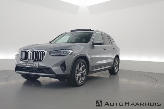 BMW X3 xDrive30e | Pano | HUD | 360cam | Elek. trekhaak | Stoel- Stuurverw. | Keyless | Leder