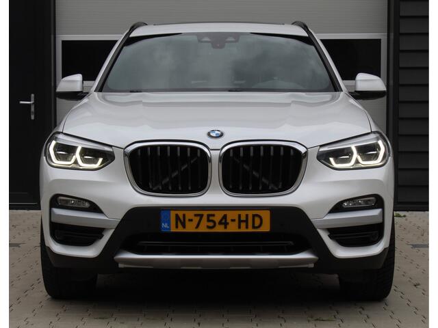 BMW X3 xDrive20i High Executive | Panoramadak | Zwarte hemel | HUD