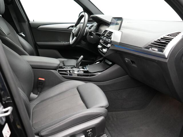 BMW X3 xDrive30e High Executive Plug In Hybrid 293pk Dealer O.H. PHEV | Panodak | Lederen Sportstoelen Memory | Adaptive Cruise | Adaptief Onderstel | Harman Kardon | Virtual | Navigatie | Apple Carplay | Head Up | Sfeerverlichting |