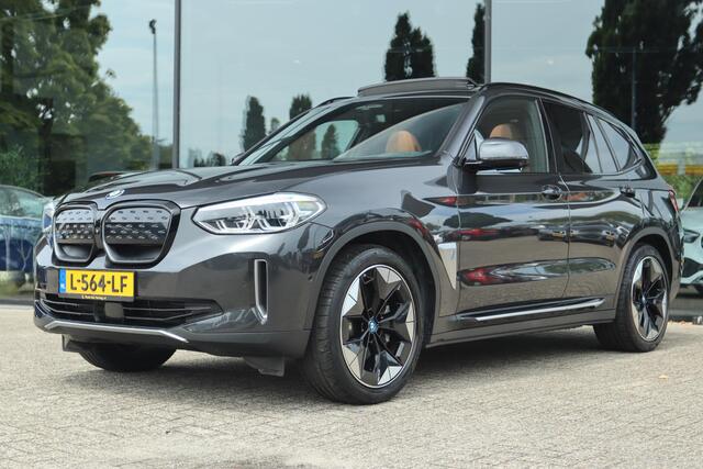 BMW X3 iX3 HIGH EXECUTIVE 80KWH SHADOW LINE | HUD | PANO | TREKHAAK | LEDER | FULL LED | 360 CAMERA | MEMORY | CARPLAY