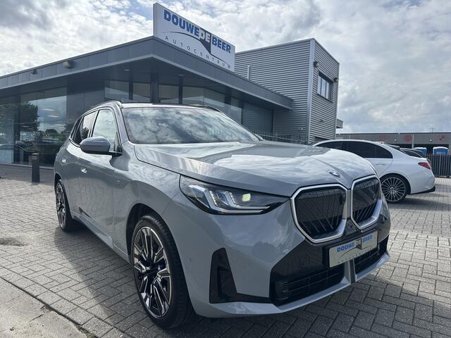 BMW X3 30e xDrive M Sport New Model Direct leverbaar Pano-Dak | Trekhaak | Leer | Stuurverw. | Stoelventilatie en Verwarming