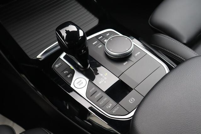 BMW X3 xDrive30e High Executive Stoel+Stuurverwarming I HUD I Leder