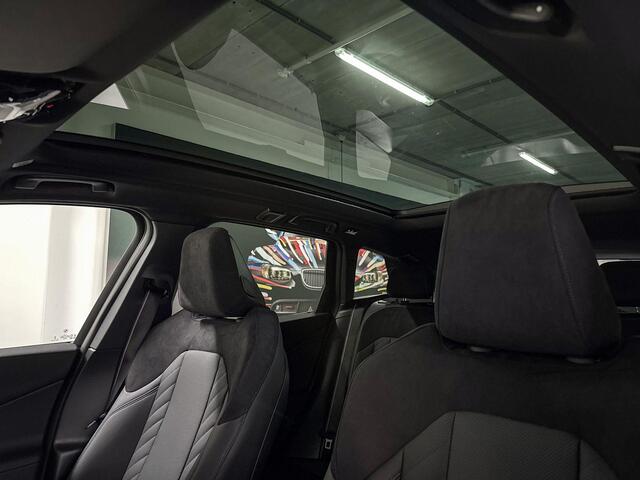 BMW X3 30e xDrive | M-Sport Pro | Premium Pack | Professional Pack | Driving Assistant Plus | Harman/Kardon | Panoramadak | Comfort Access