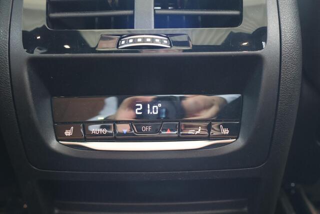 BMW X3 xDrive30e | M Sportpakket | Live Cockpit Professional | Driving Assistant Professional