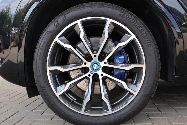 BMW X3 xDrive30e | M Sportpakket | Panoramadak | Harman Kardon