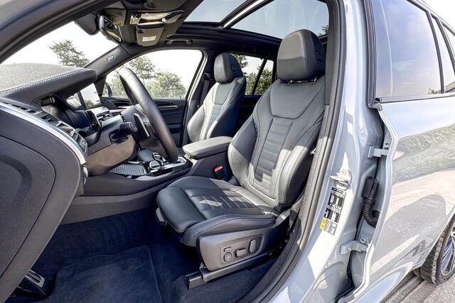 BMW X3 xDrive30e High Executive | M Sport | Glazen Panoramadak | Stoelverwarming | Trekhaak |