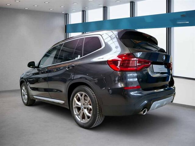 BMW X3 xDrive30e Executive xLine Trekhaak Panoramadak 19 Inch LED Stuurwielverwarming Elek. Stoelverstelling Live cockpit pro Achteruitrijcamera