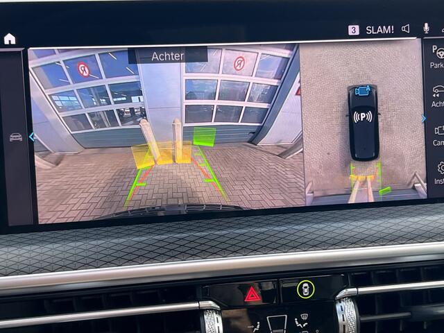 BMW X3 xDrive30e | Navigatie/Android/Apple Carplay | LM Velgen 19" | Elektrisch Glazen Panoramadak | Voorstoelen Verwarmd | Rondomzicht Camera |