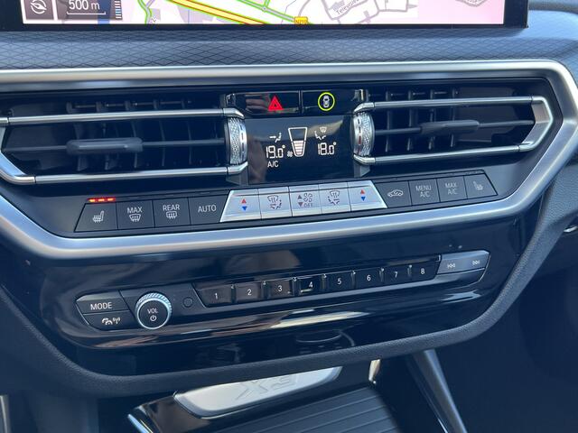 BMW X3 xDrive30e | Navigatie/Android/Apple Carplay | LM Velgen 19" | Elektrisch Glazen Panoramadak | Voorstoelen Verwarmd | Rondomzicht Camera |