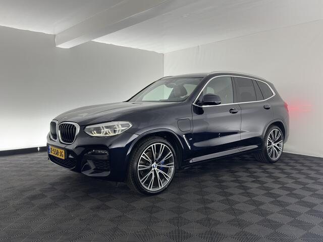 BMW X3 xDrive30e eDrive Edition M-Sportpack (INCL-BTW) *LUXURY-LEATHER | FULL-LED | DIGI-COCKPIT | HIFI-SOUND | CARPLAY | DAB+ | HEATED-SPORTSEATS | AMBIENT-LIGHT | TOWBAR | PRIVACY-GLASS | CARPLAY | SHIFT-PADDLES | 21''ALU*