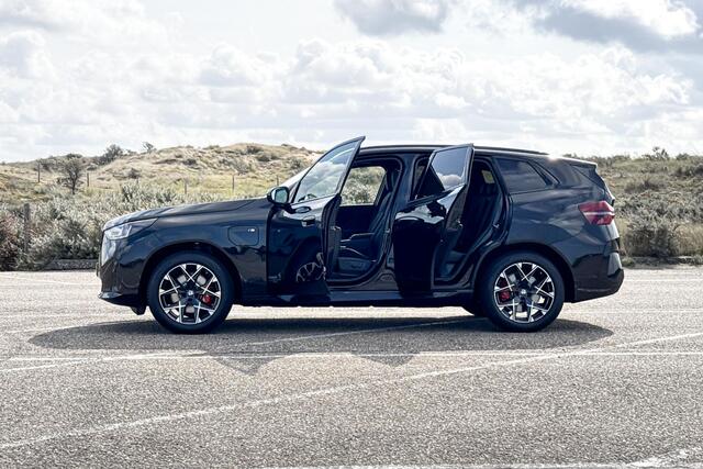 BMW X3 30e xDrive | M Sport | Glazen Panoramadak | Head-up Display | Harman Kardon |