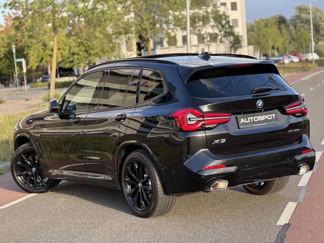 BMW X3 xDrive30e M-Sport 292 Pk Carbon Pano Camera