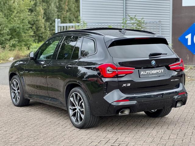 BMW X3 xDrive30e M-Sport 292 Pk Pano HUD Memory 360 Camera Laser