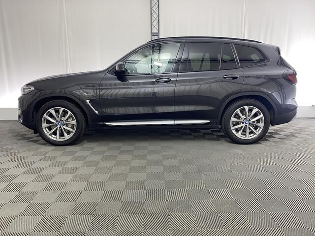 BMW X3 xDrive30e High Executive Shadow line | Apple carplay | Leder sportinterieur | 19 inch | Sfeerverlichting