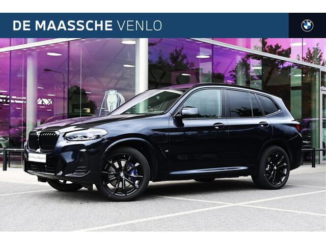 BMW X3 xDrive30e High Executive M Sport Automaat / Panoramadak / Sportstoelen / LED / Parking Assistant Plus / Stoelverwarming / Live Cockpit Professional